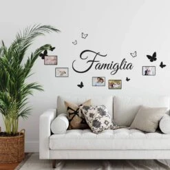 Famiglia With Room For Pictures Wall Sticker